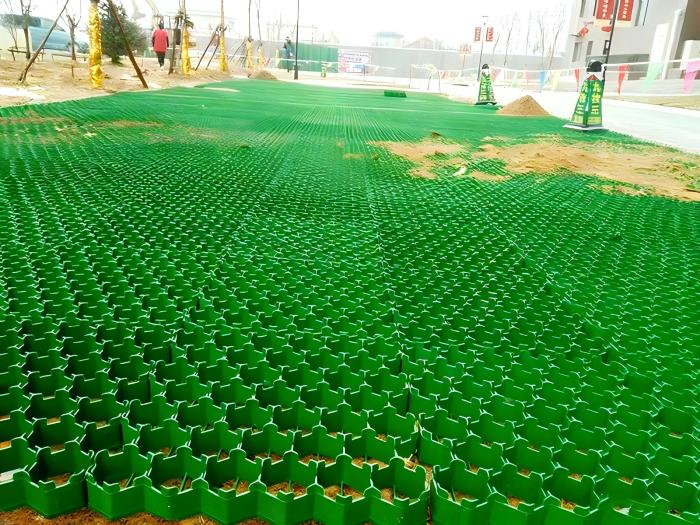 植草格子の施工ポイント及び選択ガイド